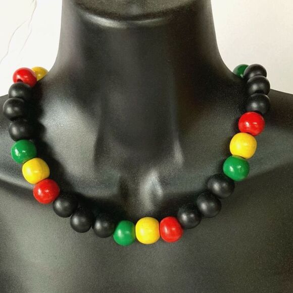 RASTA JAMAICAN Bead Stretch Necklace UNISEX 19 inches - Picture 1 of 7